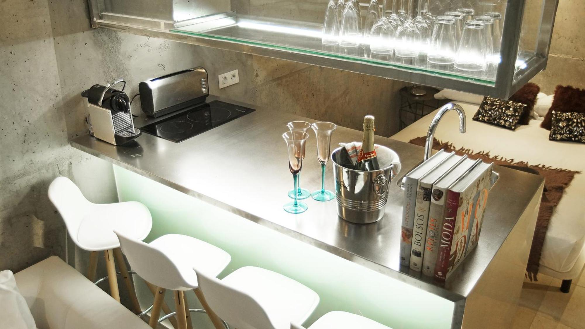 Apartment Barcelona Rentals - Pool Terrace In City Center Εξωτερικό φωτογραφία