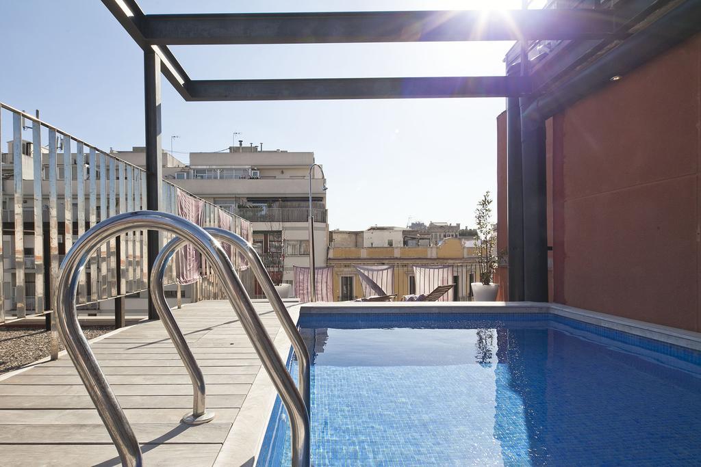 Apartment Barcelona Rentals - Pool Terrace In City Center Εξωτερικό φωτογραφία