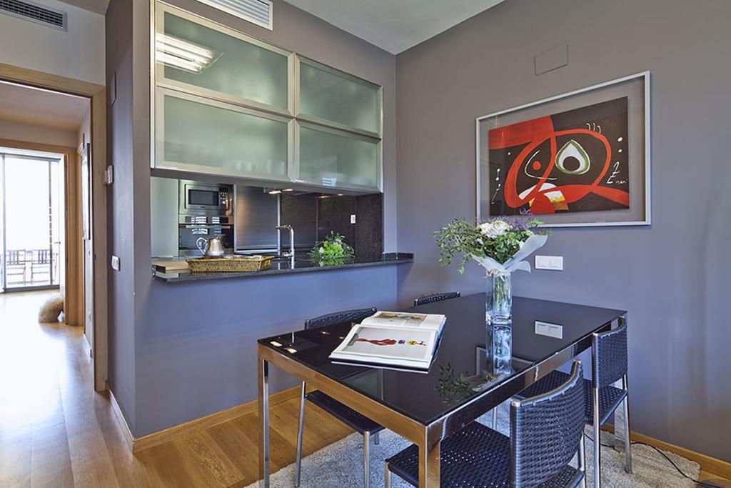 Apartment Barcelona Rentals - Pool Terrace In City Center Εξωτερικό φωτογραφία
